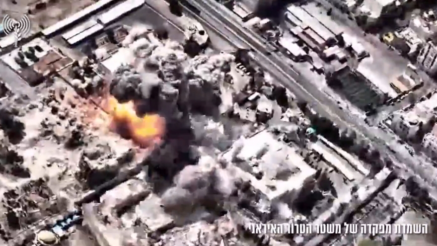 IDF công bố video không kích trụ sở chính quyền Iran tại Tehran